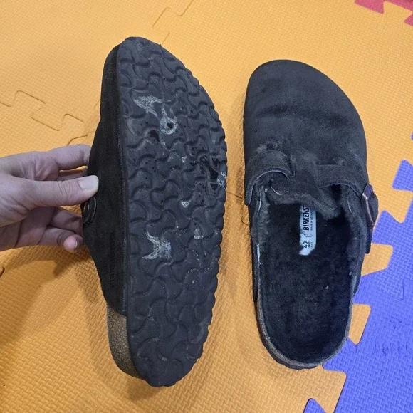 Birkenstock Boston Shearling Black Suede Clogs Mules Size 40 L9 M7 - Picture 3 of 10